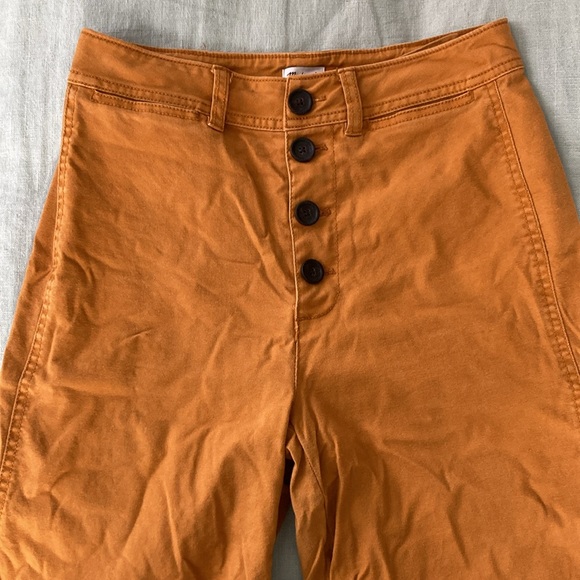 Madewell Wide-Leg Crop Pants: Button-Front Edition - Picture 5 of 12